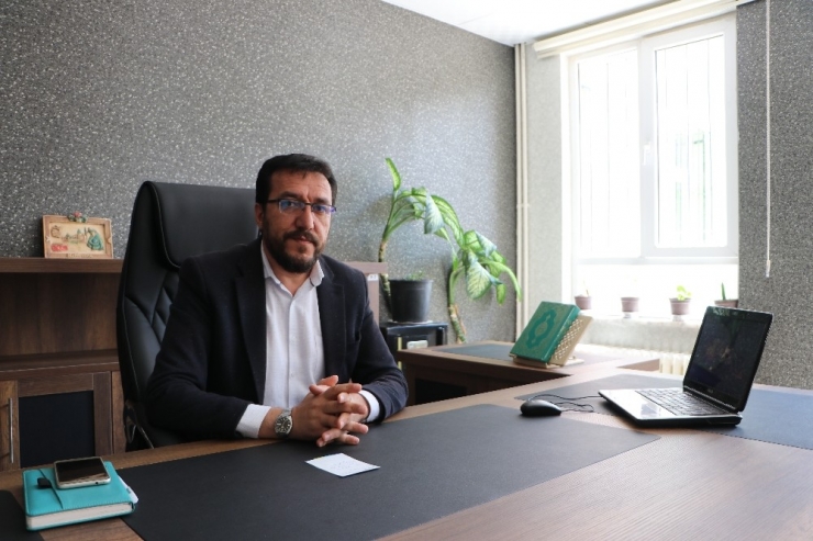 Küçük Hafızlar ’Online Mukabele’ İle Eğitimlerini Sürdürüyor