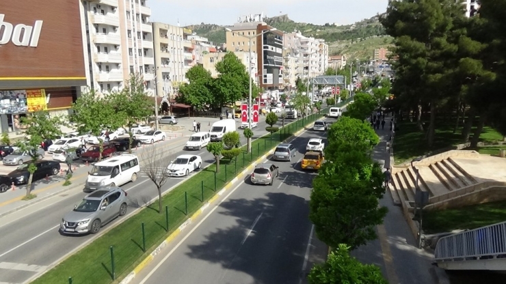 Mardin’de Kısıtlama Sonrası Yoğun Trafik