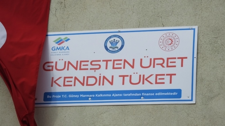 Bu Okul Kendi Elektriğini Üretmek İçin Güneş Santral Kurdu
