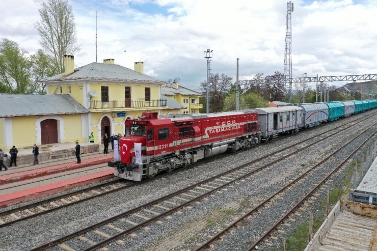 Sivas- Samsun Demiryolu, Hizmete Açıldı