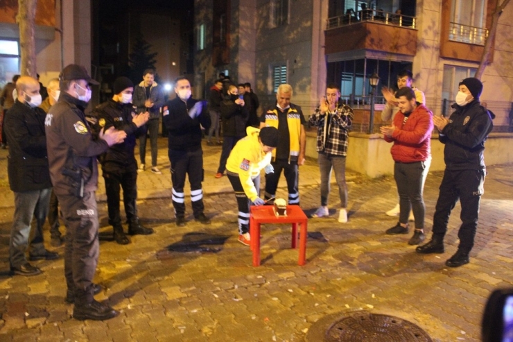 Kavga İhbarına Giden Polis Ve Sağlık Çalışanlarına Şok Sürpriz