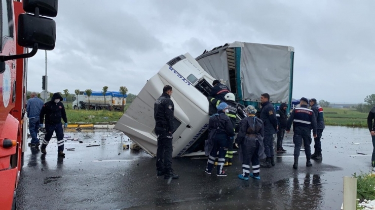 Tekirdağ’da 2 Tır Çarpıştı: 1 Yaralı