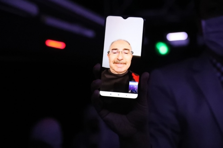 Vali Yaman, Karantinadaki Vatandaşlarla Görüntülü Görüştü