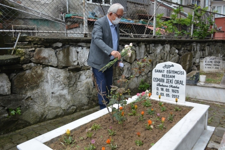 Posbıyık, Oral’ın Vefatının 8’inci Yılını Mezarı Başında Andı