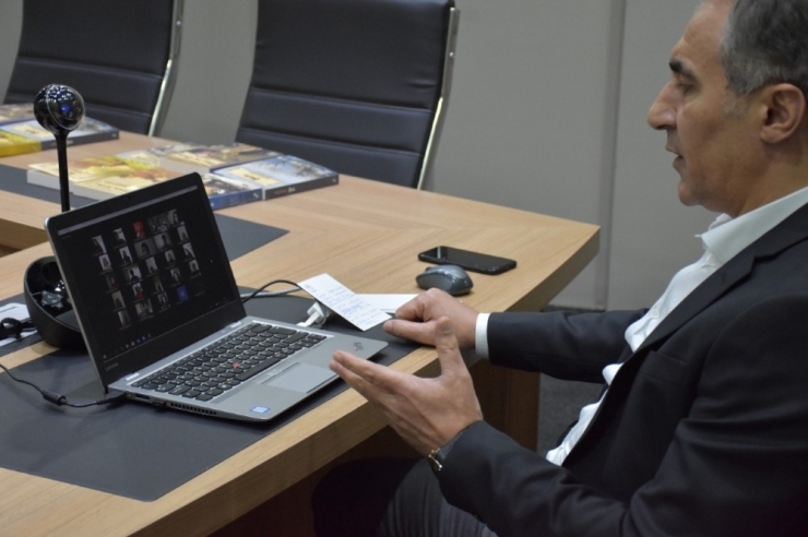 Müdür Arıcıoğlu, Milli Sporcularla Tele Konferans Aracılığı İle Görüştü