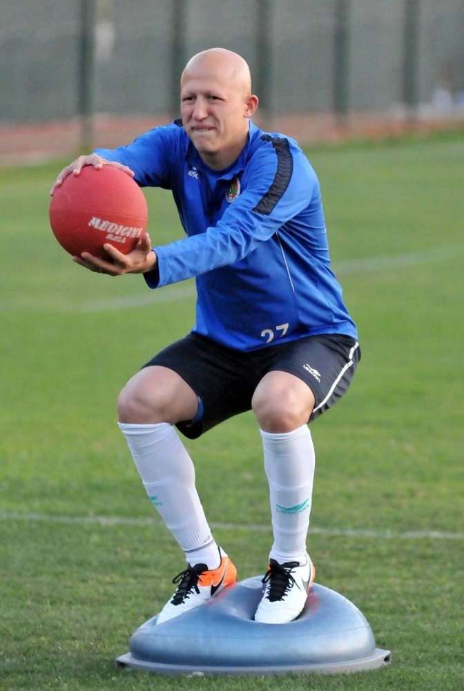 Sezer Özmen: "Topun Dezenfekte Edilmesi Çaresizliğin Fotoğrafı"