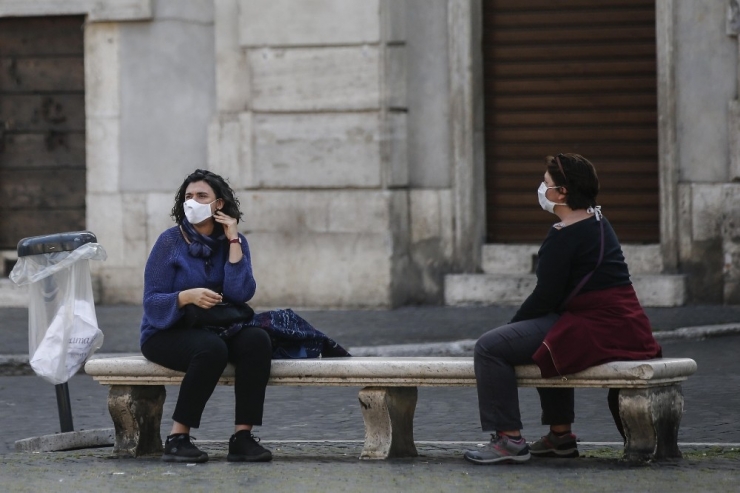 İtalya’da Son 24 Saatte Korona Virüsten 236 Ölüm