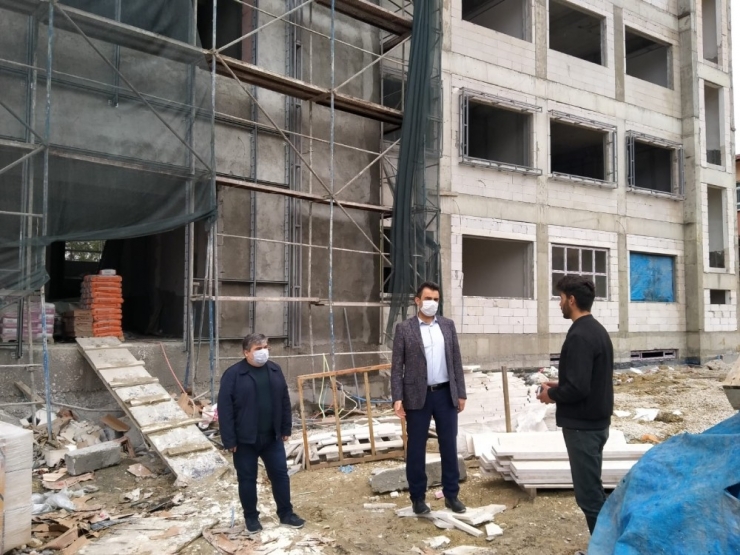 Safranbolu’da Okul İnşaatları Devam Ediyor