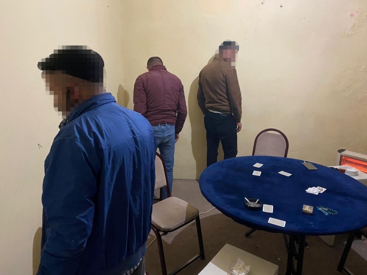 Kumar Oynamak İçin Ev Kiralayan 7 Kişi Gözaltına Alındı