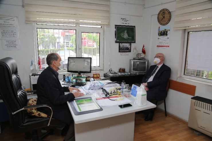 Kazım Kurt’tan Yenidoğan Mahalle Muhtarı Sabit Körpe’ye Geçmiş Olsun Ziyareti
