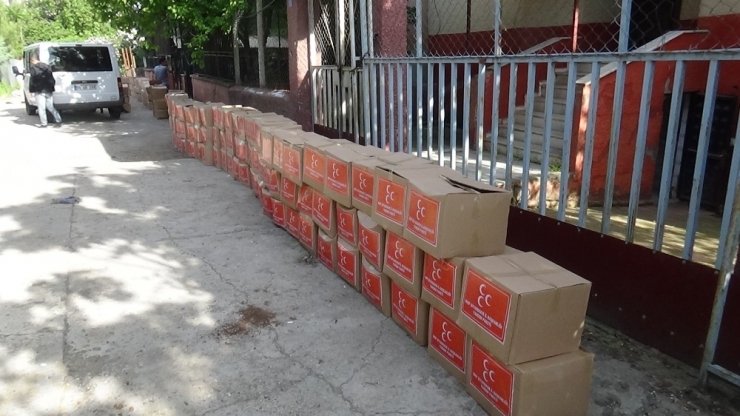 Mhp Diyarbakır İl Başkanlığı, Muhtaç Aileleri Yalnız Bırakmadı