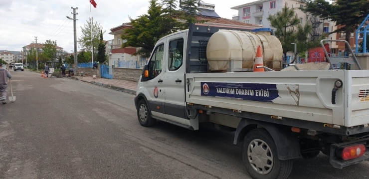 Sincan’da Kaldırımlara Bakım