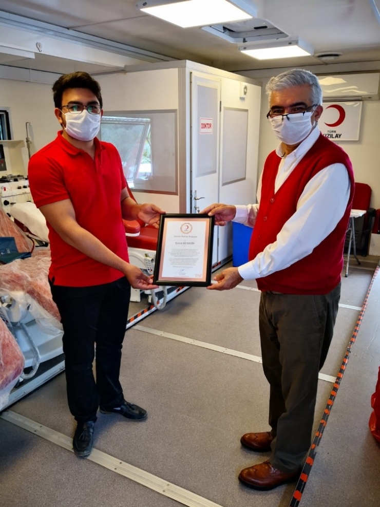 Plazma Bağışlayarak Üç Kez Kahraman Oldu