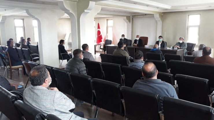 Çaldıran Belediyesi Araçlarının Bakımını Yaparak Tasarruf Sağlayacak