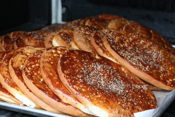 Ramazanın Vazgeçilmezi ‘Nohut Ekmeği’ Artık Sadece Üretim Yerlerinde Satılıyor