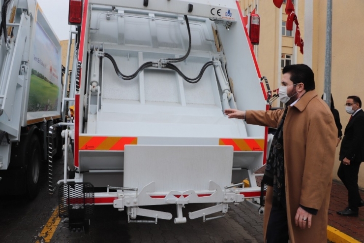 Ağrı Belediyesine 4 Adet Çöp Kamyonu Alındı