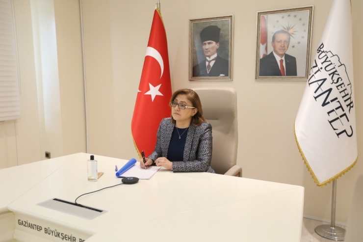 Maske Sıkıntısı Yaşayan Avrupa’ya Korona Virüs Dersi