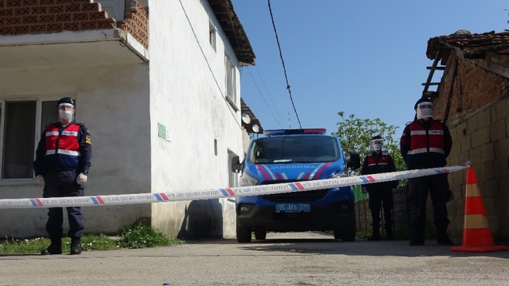 Karantinaya Alınan Sokak Sessizliğe Büründü