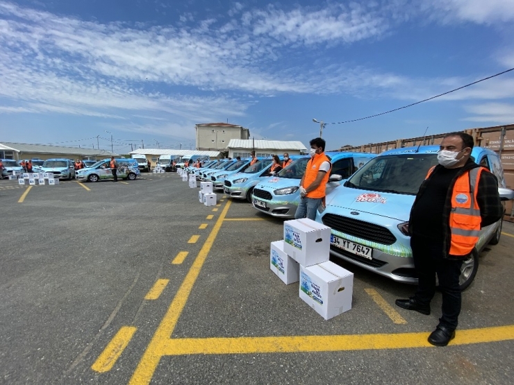 Büyükçekmece’de İhtiyaç Sahiplerine 13 Bin Ramazan Kumanyası Dağıtıldı