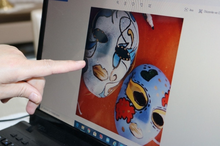 Korona Virüs Sanata Engel Olmadı, Uzaktan Derslerle Online Sergi