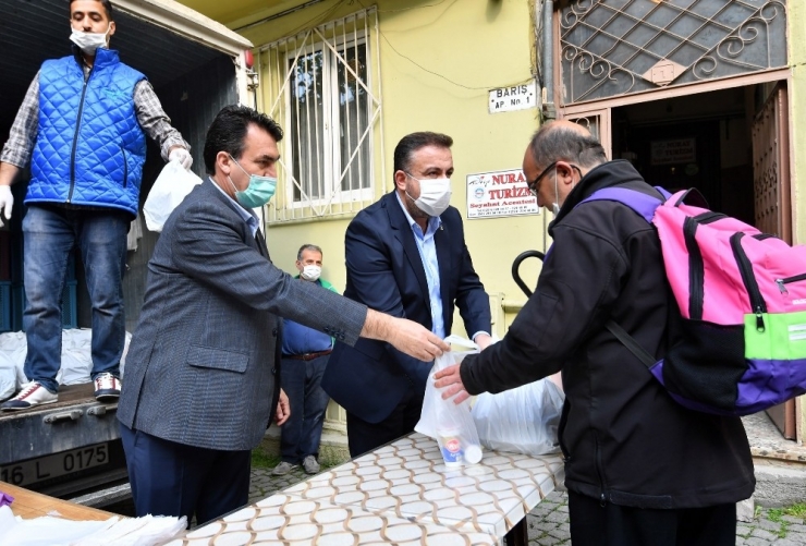 Osmangazi’de Sofralar Ayrı Gönüller Bir