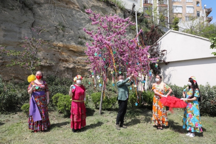 Hıdırellez’de Korona Virüsün Sona Ermesini Dilediler
