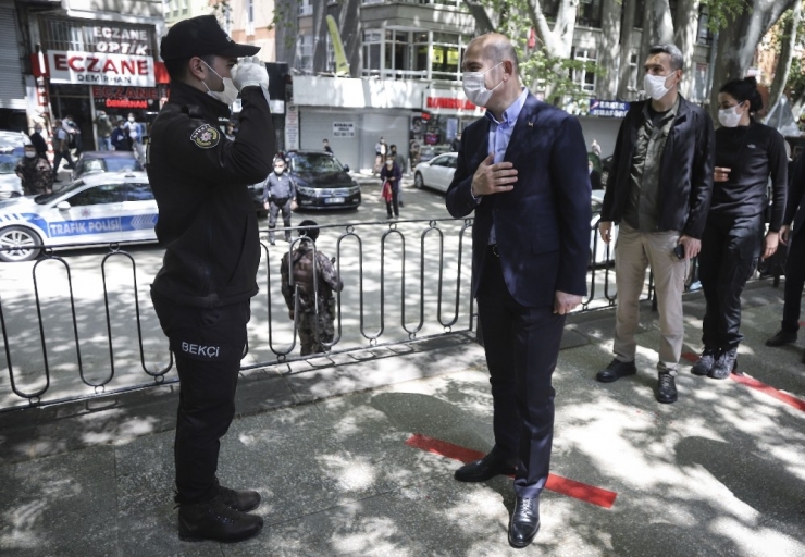 Bakan Soylu, Vefa Sosyal Destek Koordinasyon Merkezi’ni Ziyaret Etti