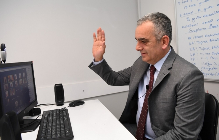 Konyaaltı’nda Öğrenciler Yks’ye Uzaktan Eğitimle Hazırlanacak