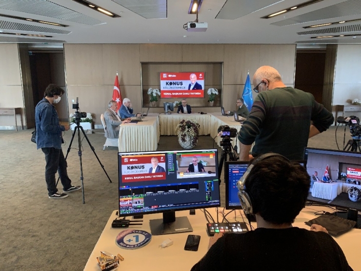 Başkan Çebi Vatandaşlardan Gelen Soruları Cevapladı