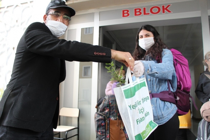 Karantina Yurdundan 123 Kişi Memleketine Uğurlandı: "Çok Güzel Ağırlandık"