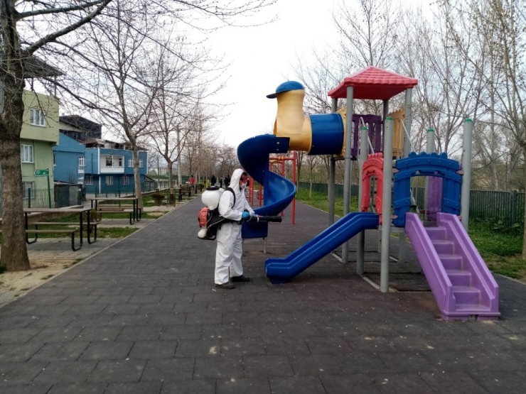 1 Haftada 381 Park Ve Yeşil Alan Dezenfekte Edildi