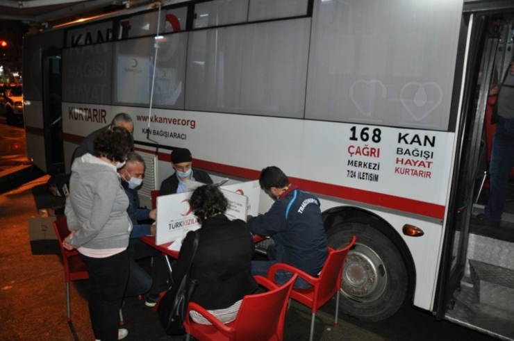 Rize’de Kan Bağışı Kuyruğu