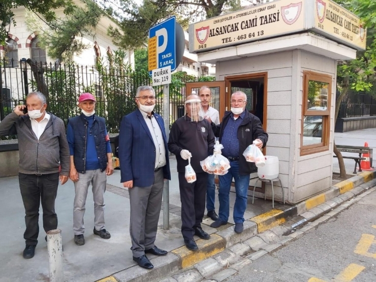 Taksicilere İftarda Tavuk Pilav