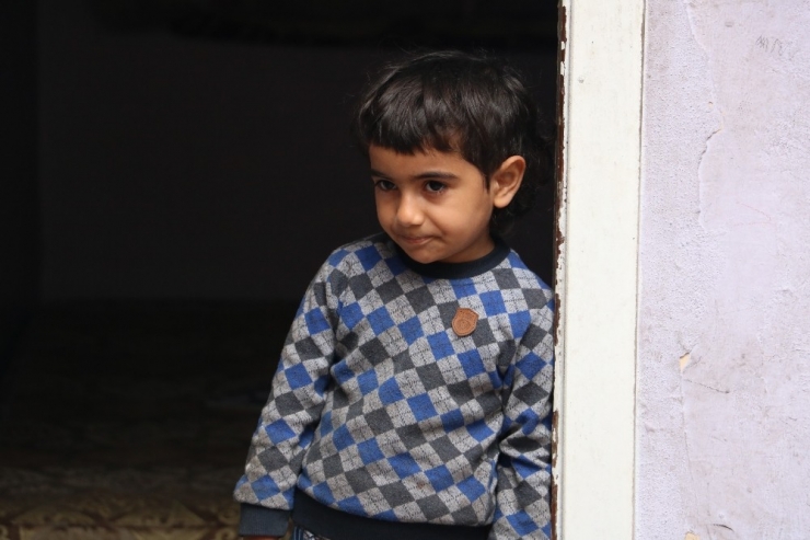 Yoksulluktan Çocuklarını Yurda Verecekler