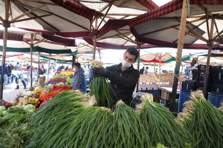 Sincan’da 331 Bini Aşkın Maske Dağıtıldı