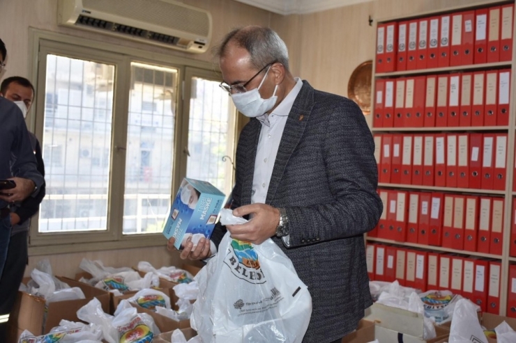 Tarsus Belediyesinden Berber, Kuaför Ve Güzellik Salonlarına Hijyen Seti