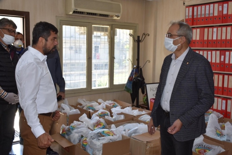 Tarsus Belediyesinden Berber, Kuaför Ve Güzellik Salonlarına Hijyen Seti