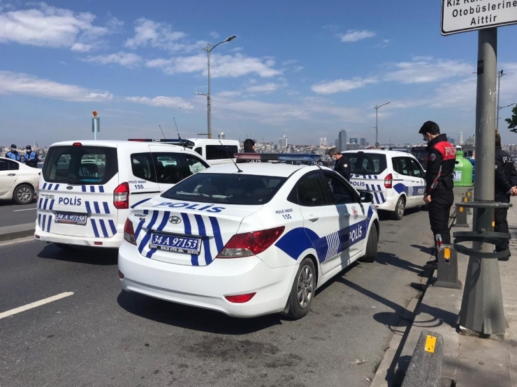 Sahilde Alkol Aldığı İddia Edilen Şahıs, Polislere Direndi