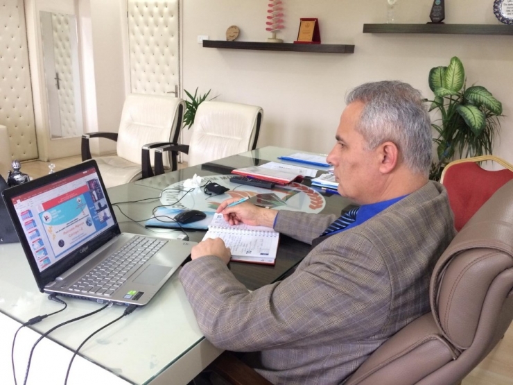 İl Milli Eğitim Müdürü Şube Müdürleri İle Telekonferansla Görüştü