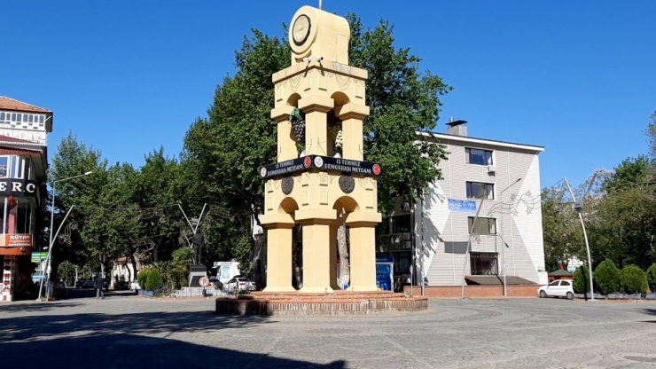 Karantina Altındaki İlçede Sessizlik