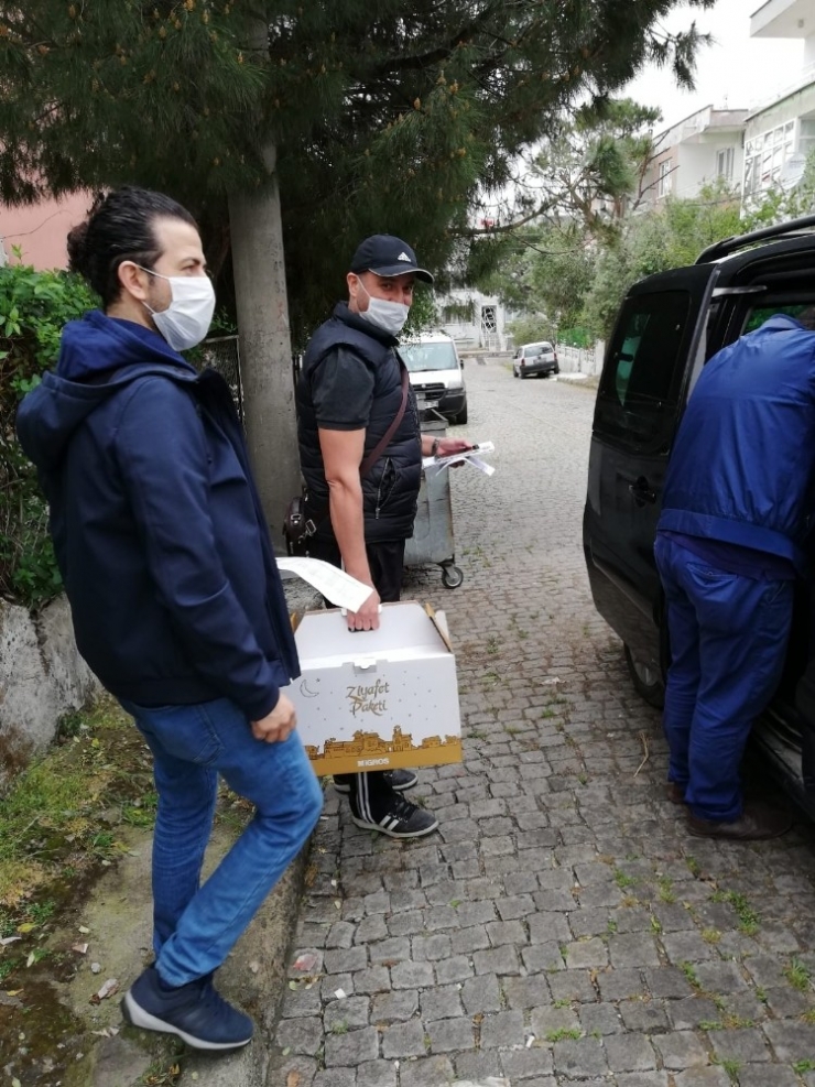 Ayvalık’ta Mehmet Akif Ersoy Ortaokulu’ndan Destek Kampanyası