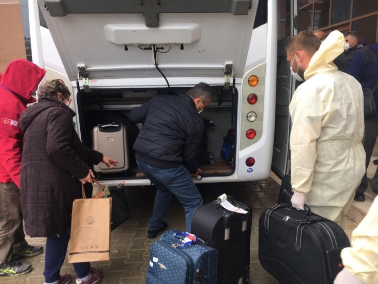 Bartın’da Karantina Süreleri Tamamlanan Gurbetçiler Memleketlerine Uğurlandı