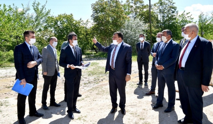 Başkan Gürkan, Tecde - Bostanbaşı Yolunda İnceleme Yaptı