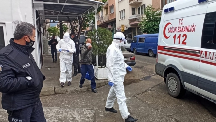 Covid 19 Karantinasından Kaçan Adam Çay Ocağında Yakalandı