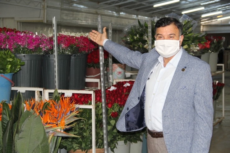 Çiçekçiler Anneler Günü’ne Hazır