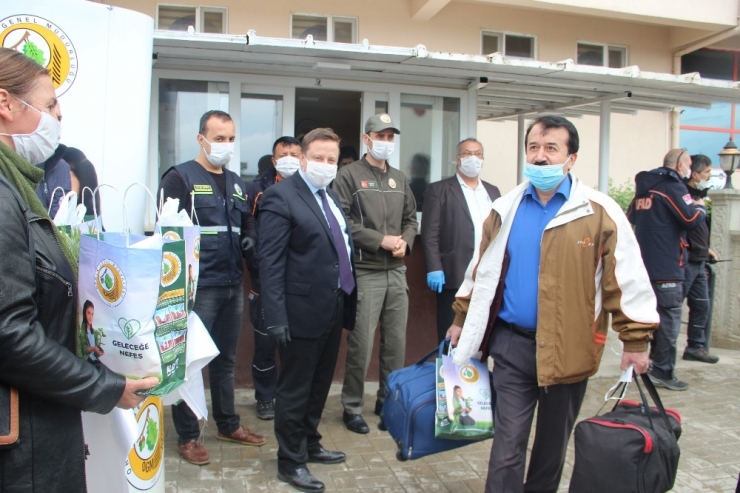 Karantinadakilere Davullu Zurnalı Uğurlama