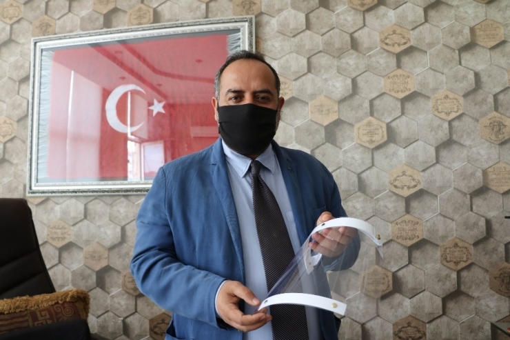 Gbc’den Gazetecilere Siperlik Maske