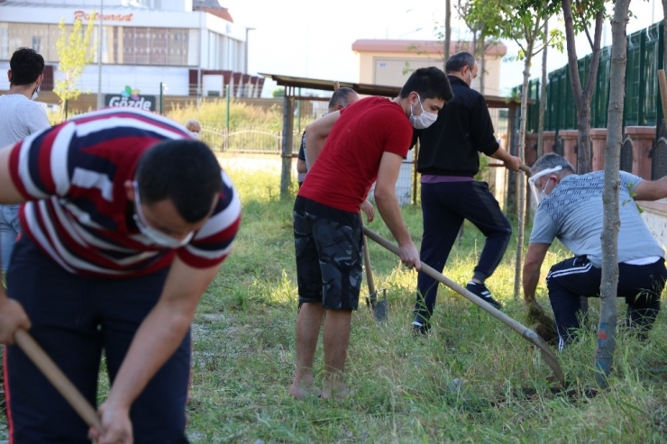 İnfaz Koruma Memurlarından İzolasyon Sürecinde Örnek Davranış