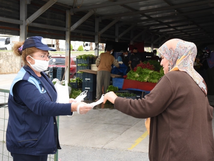 Mersin’de Semt Pazarlarında Korona Virüs Tedbirleri Üst Seviyede