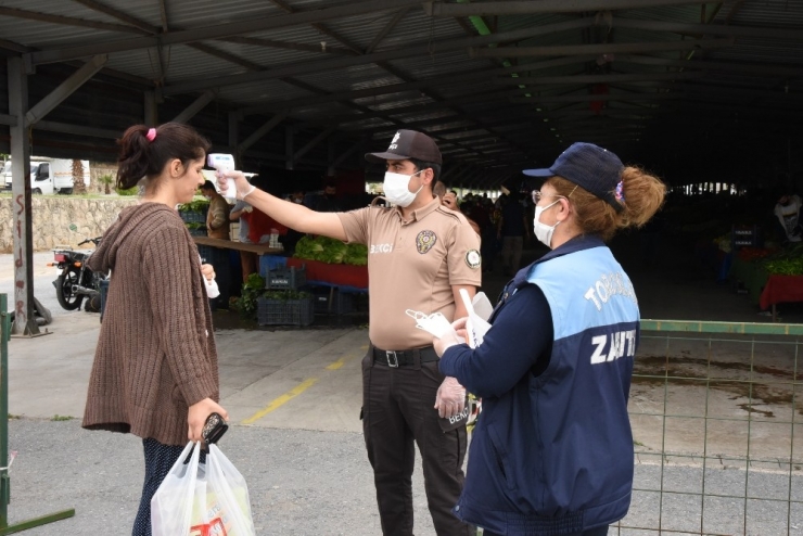 Mersin’de Semt Pazarlarında Korona Virüs Tedbirleri Üst Seviyede